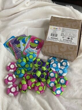 Fidget Toy Spinner Set of 23 - Pink, Blue, Green, Purple new